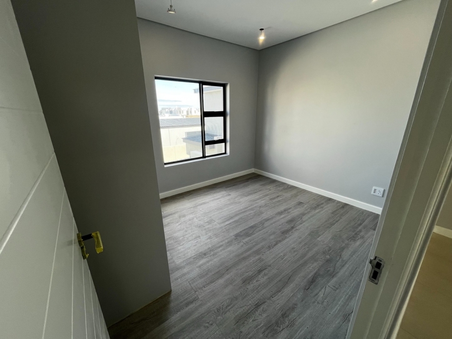 3 Bedroom Property for Sale in Sandown Western Cape